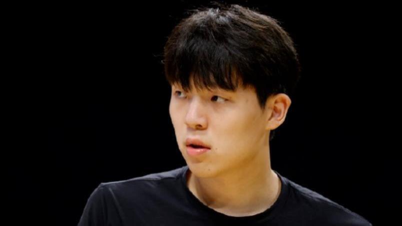 杨瀚森再被下放发展联盟；专职翻译进开拓者教练组系误传