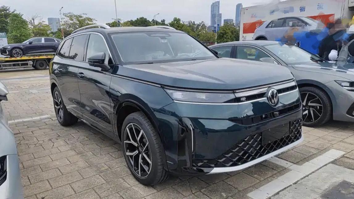 大众新款揽巡现身，外观更显年轻，长度提升，换装全新2.0T发动机
