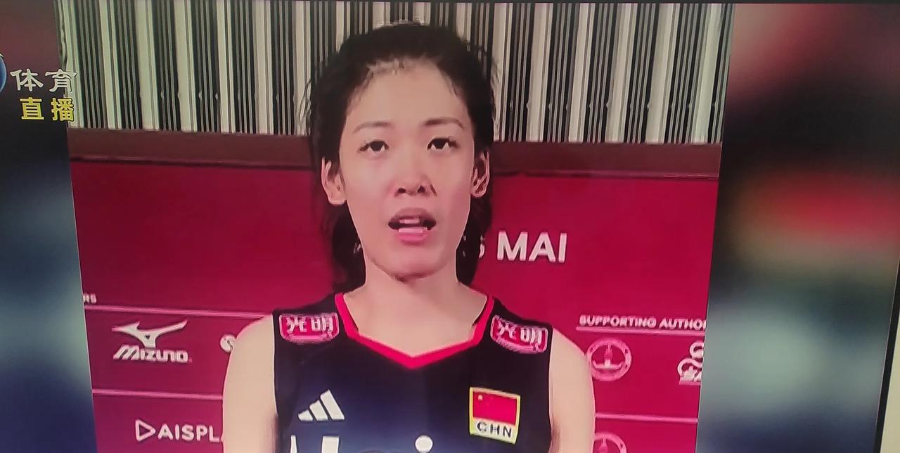 李盈莹，慢慢来，别着急，一切都会好起来的
    泰国女排世锦赛，李盈莹两场首发