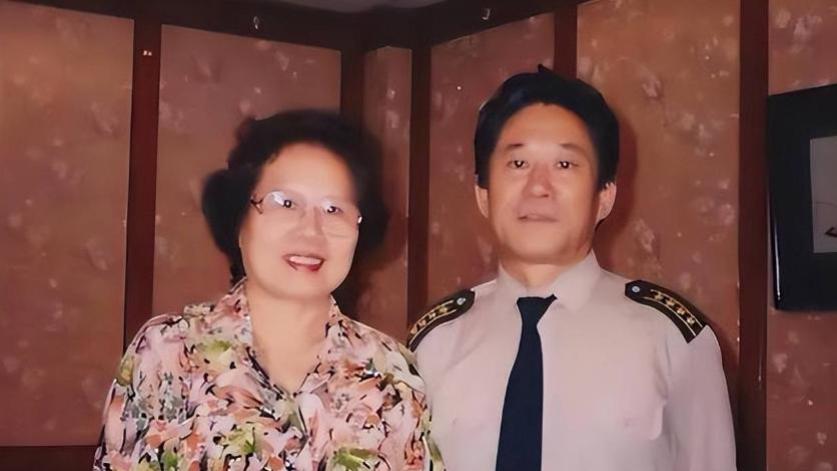 歌手郭淑珍：在高龄时为小丈夫生下女儿，现在二人生活如何