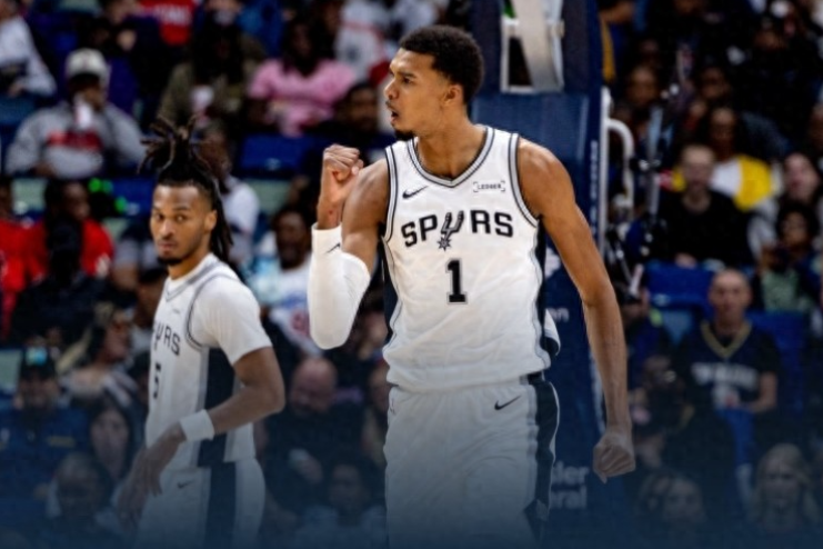 NBA今日进入杯赛争夺，西部C组的马刺坐镇主场迎战火箭。火箭近期状态火热豪取5连