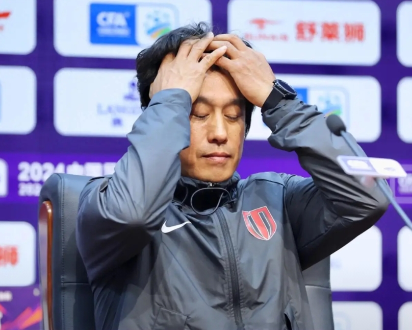 徐正源和蓉城谈崩了，其实，双方谈的差不多了，关键卡在引进外援权的问题上。
崔康熙