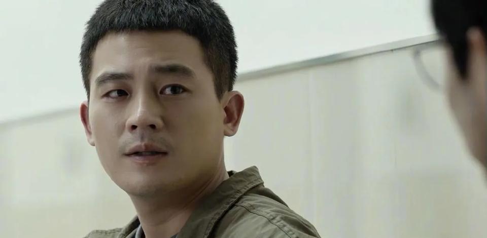 成泰燊老师能不能不要再演失去孩子的父亲了《完美都救赎》刚开播，他出场就觉得是主角