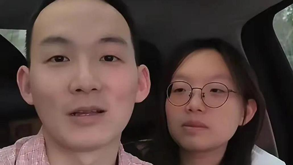 第一次接小妹放学，谢浩男赞“挺优秀”，但小妹却忘带钱