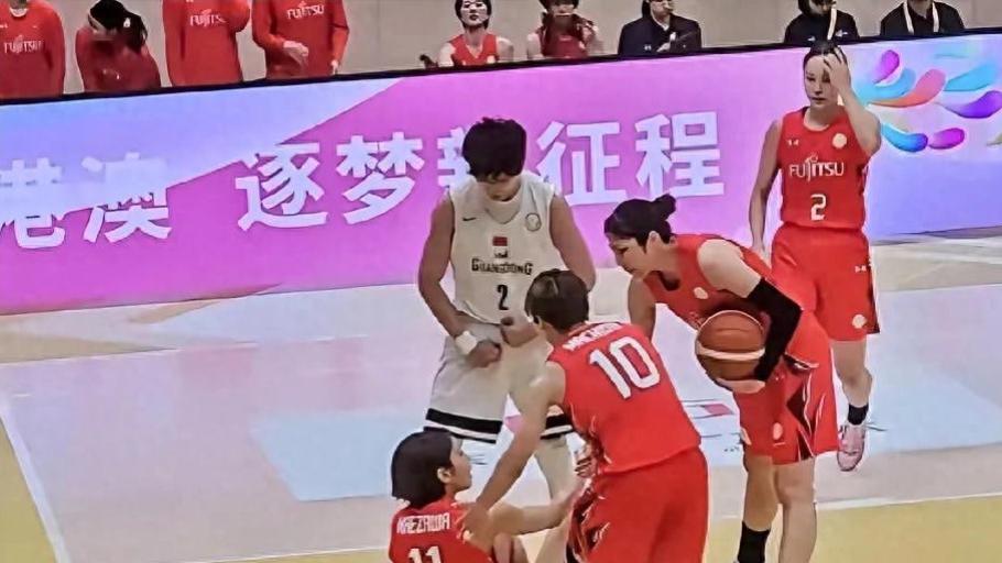 有望代替李梦位置？23岁的杨舒予再次斩获MVP，郑薇教练慧眼识珠