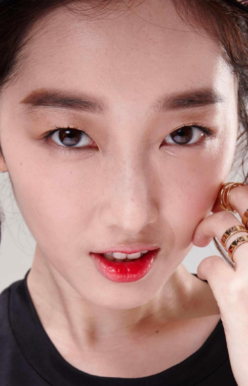 蒋梦婕的怼脸美照，这状态是真的可以！