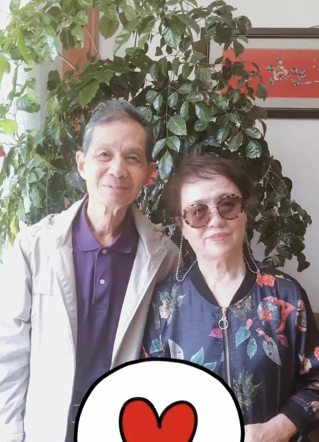 不得不说父母的婚姻幸福，孩子多半也有样学样很幸福的。朱媛媛跟辛柏青的婚姻很幸福，