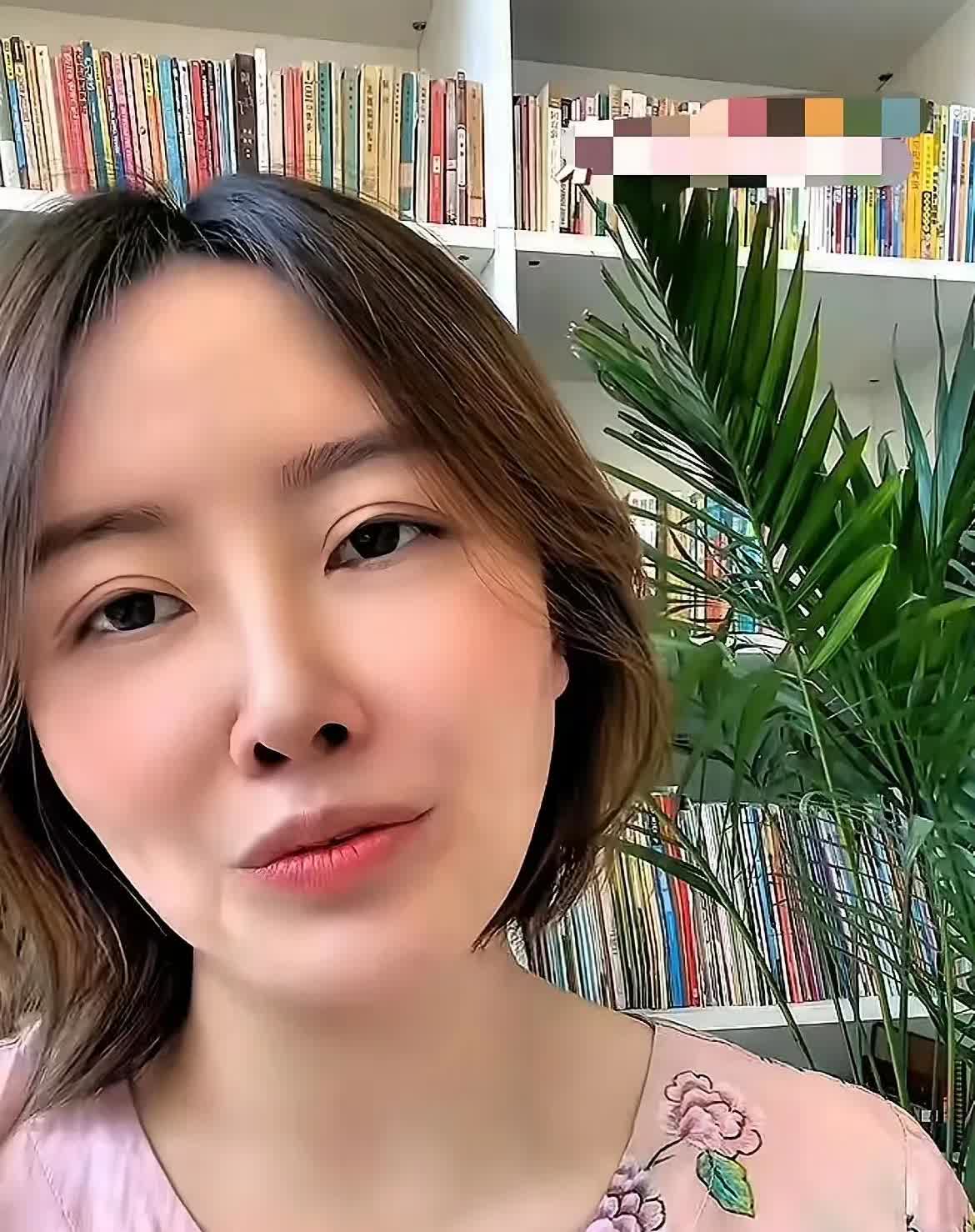 5月16号，S妈发信息给马筱梅，说想见孙子，并送上了祝福语，态度看起来还挺和善。