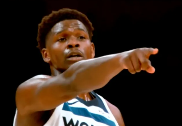 NBA名宿迈克尔-乔丹的某节目第三期今日上线，期间他谈到了今年夏天给森林狼后卫安