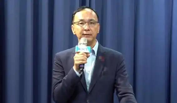 蓝白两党掀桌“鸿门宴”是明智之举
蓝白两党在关键时刻做出同一个决定：不赴宴。面对
