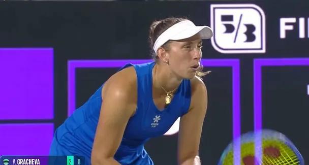 #2025赛季WTA500查尔斯顿站#
北京时间4月3日上午9点56分，2025