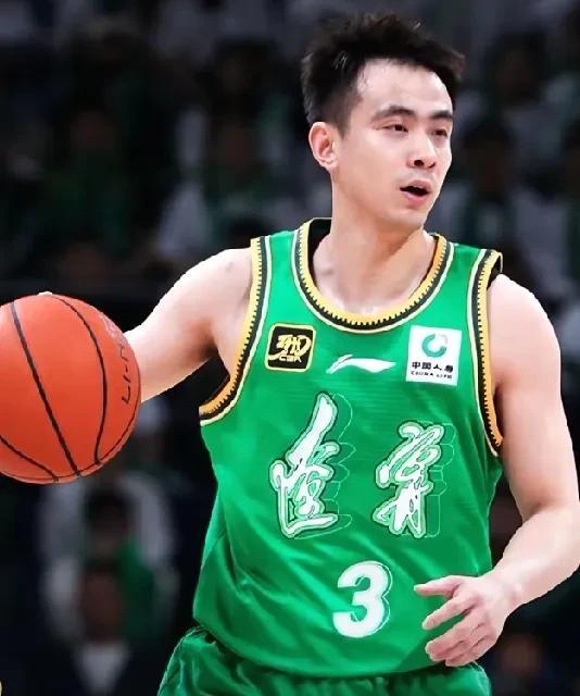 辽宁男篮新赛季阵容成形，就这些兵了！
辽宁男篮目前队中仅差一名外援，不会再有别的