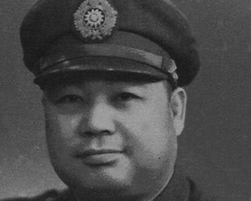 1949年2月，黄埔军校校长关麟征去溪口见蒋介石，得到了陆军总司令的承诺，他回去