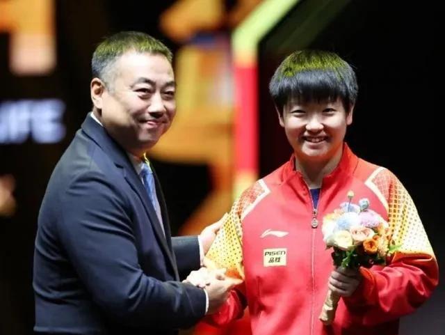 感觉刘国梁还是挺明智的，如果当时他女儿
打乒乓球，以现在的舆论环境，都不敢想象。