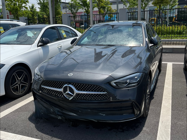 多开多问多集中注意力
每个车主都是打怪升级一路从0开始经历过来的，从刚拿驾照怀揣