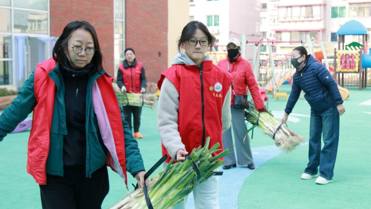 本溪市明山区关工委开展携手聚力送真情护航成长暖童心活动