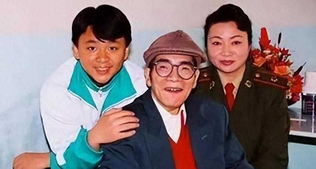 1978年，45岁的陈景润在住院时，喜欢上了里面的一位女军医，在向女军医表白时，