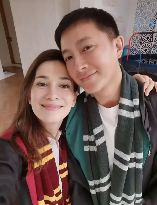 为什么要分房睡呀？
不太理解
39岁的卢靖姗在节目里自爆，和老公韩庚一直都是分床