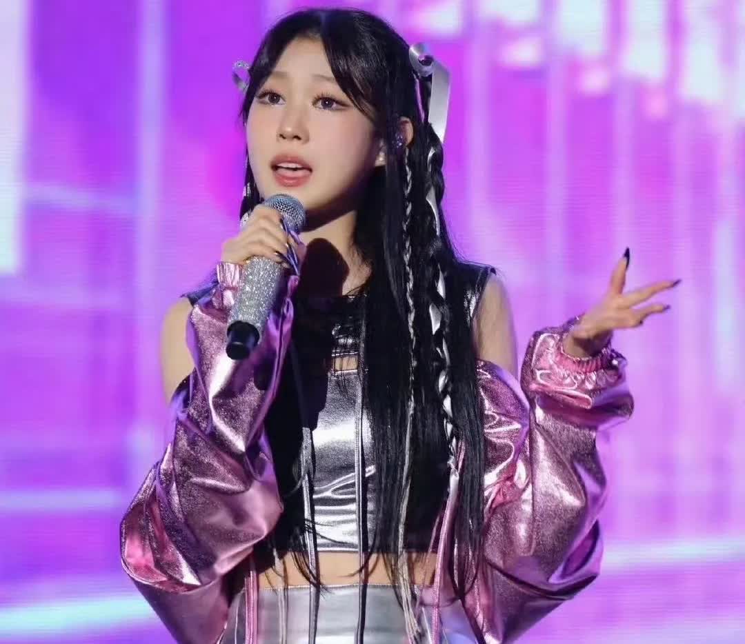 小沈阳今天晚上要睡不着了！
本以为让女儿在自己的演唱会上，表演一下唱跳歌舞，大