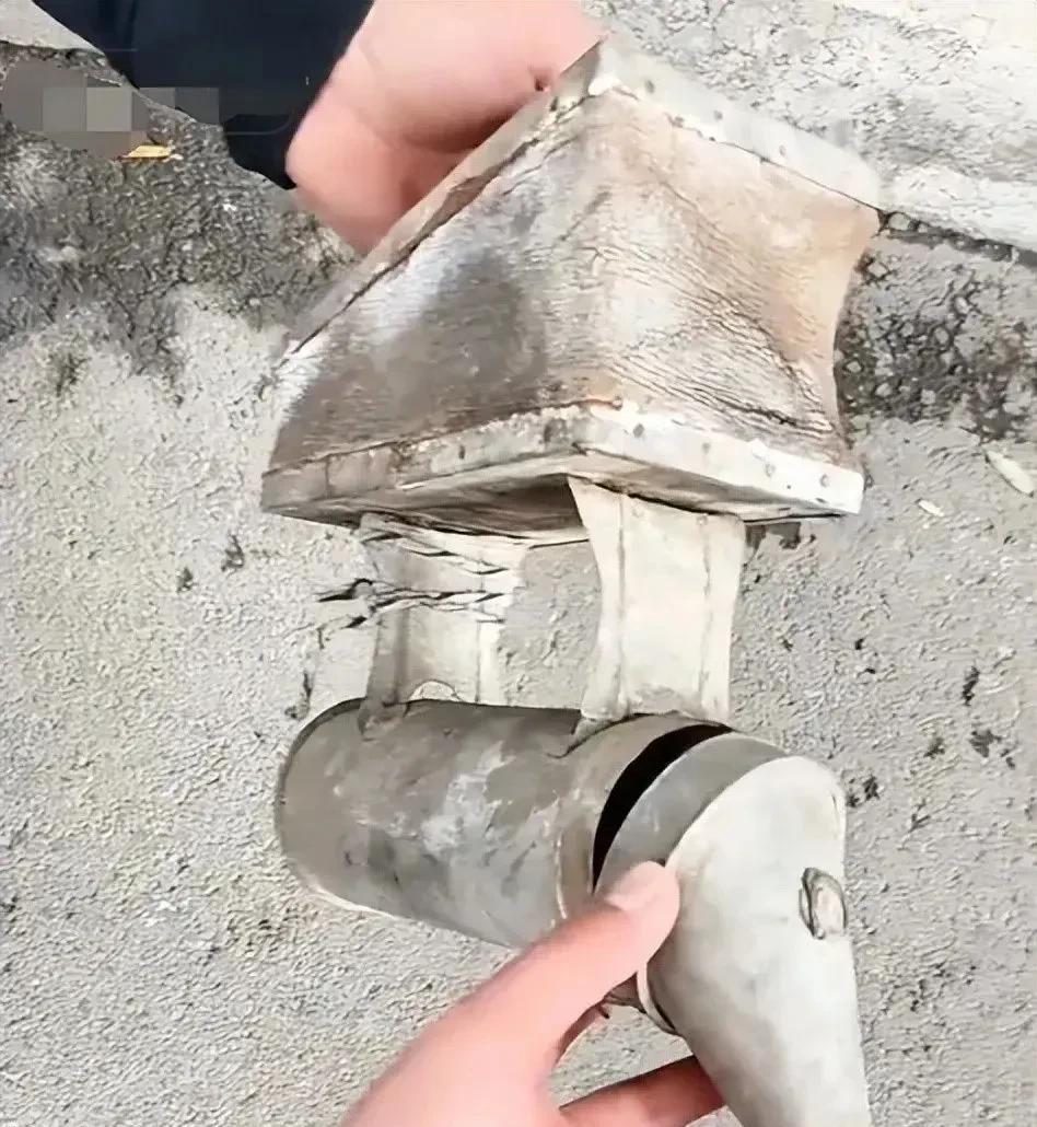 谁见过这玩意儿不？看着破破烂烂的，也不知道以前是干啥使的！这奇怪造型，到底有啥用