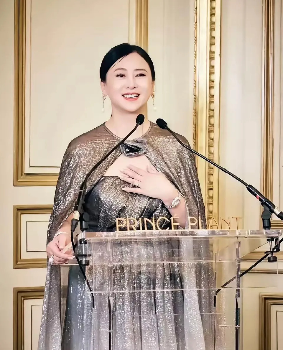 中年女演员的蜕变之路











不敢相信，中年女演员们竟然集体消失了