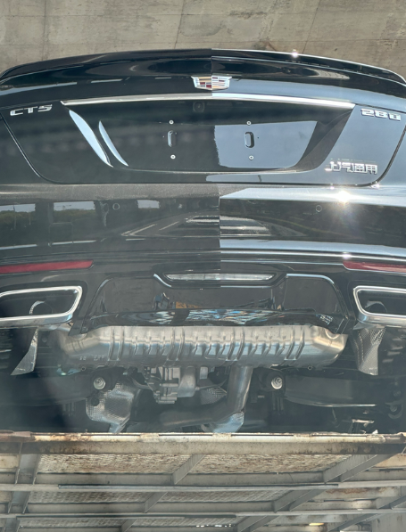 这车啥时候没底板了？
我清楚地记得以前是有的，现在怎么这样子了…？降价即减配吗