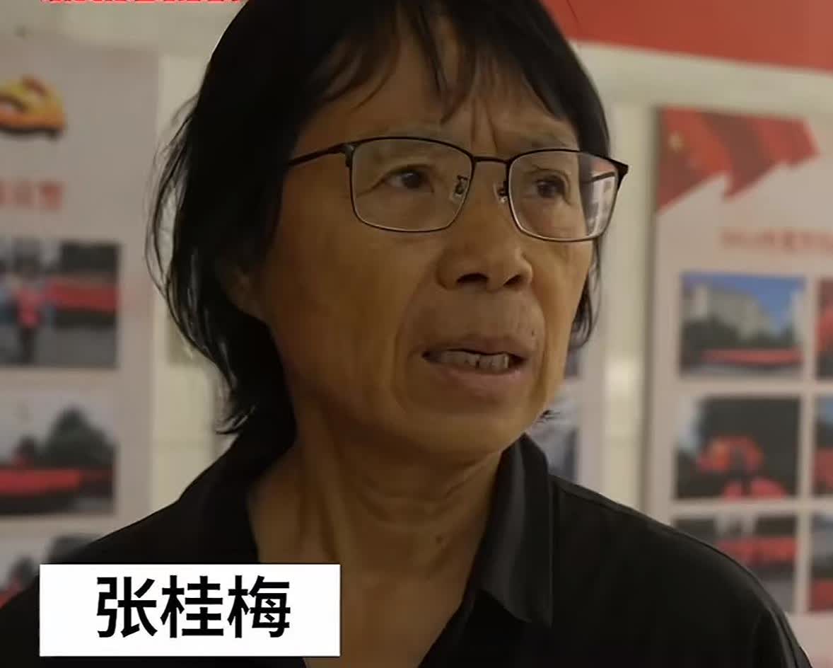 我知道我会被骂，但是我还是想把心里话说出来，
全网都喜欢张老师，可我就是不喜欢