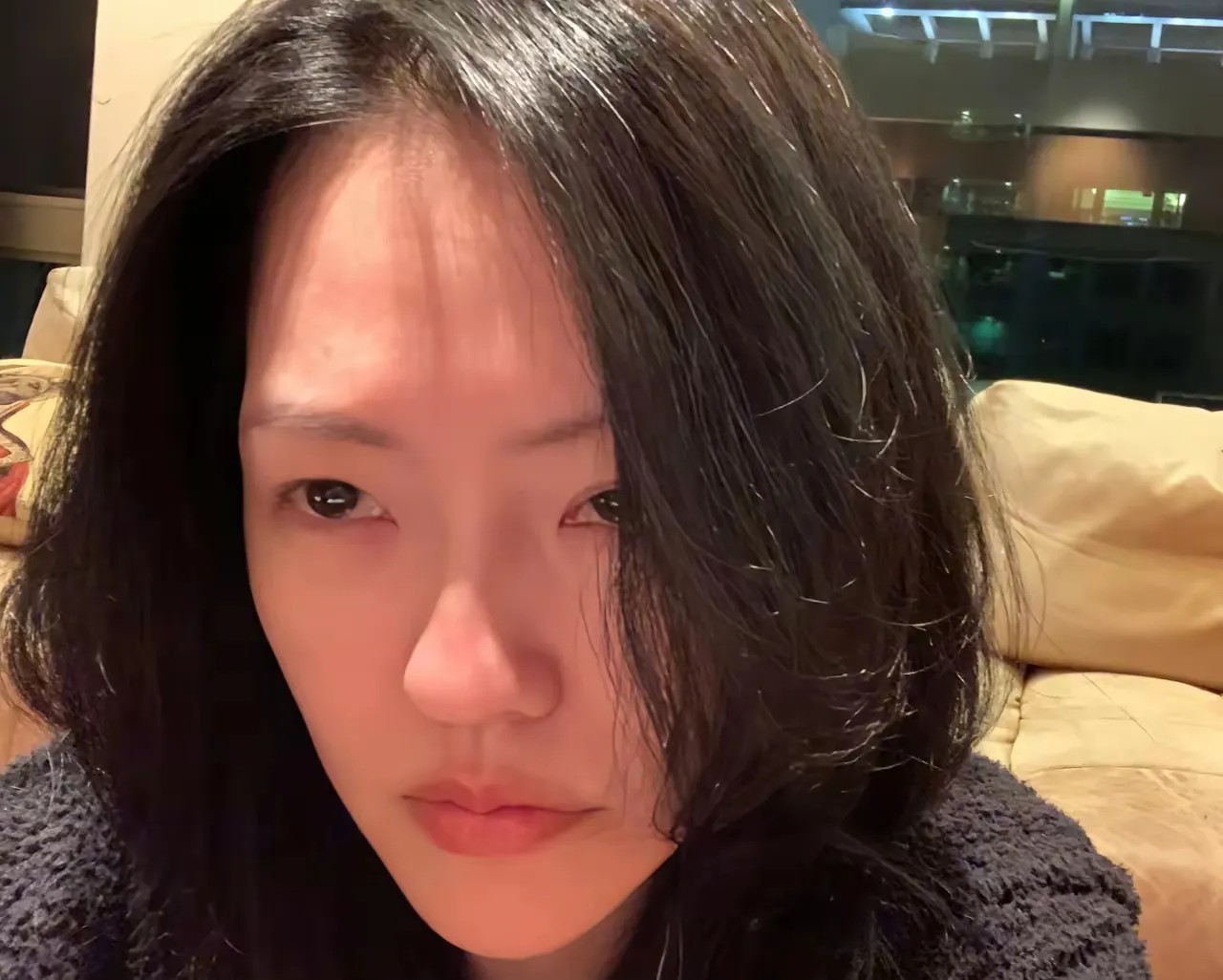 小S实在是不自量力，竟然与吴宗宪争斗。她还真以为自己是台湾的女大佬呢？

她