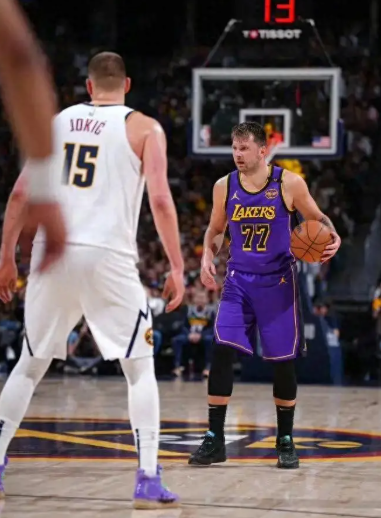 看完了火箭队的可怕之处，那么队如果遇到这支火箭，第一反应很可能会是“协防”和“夹