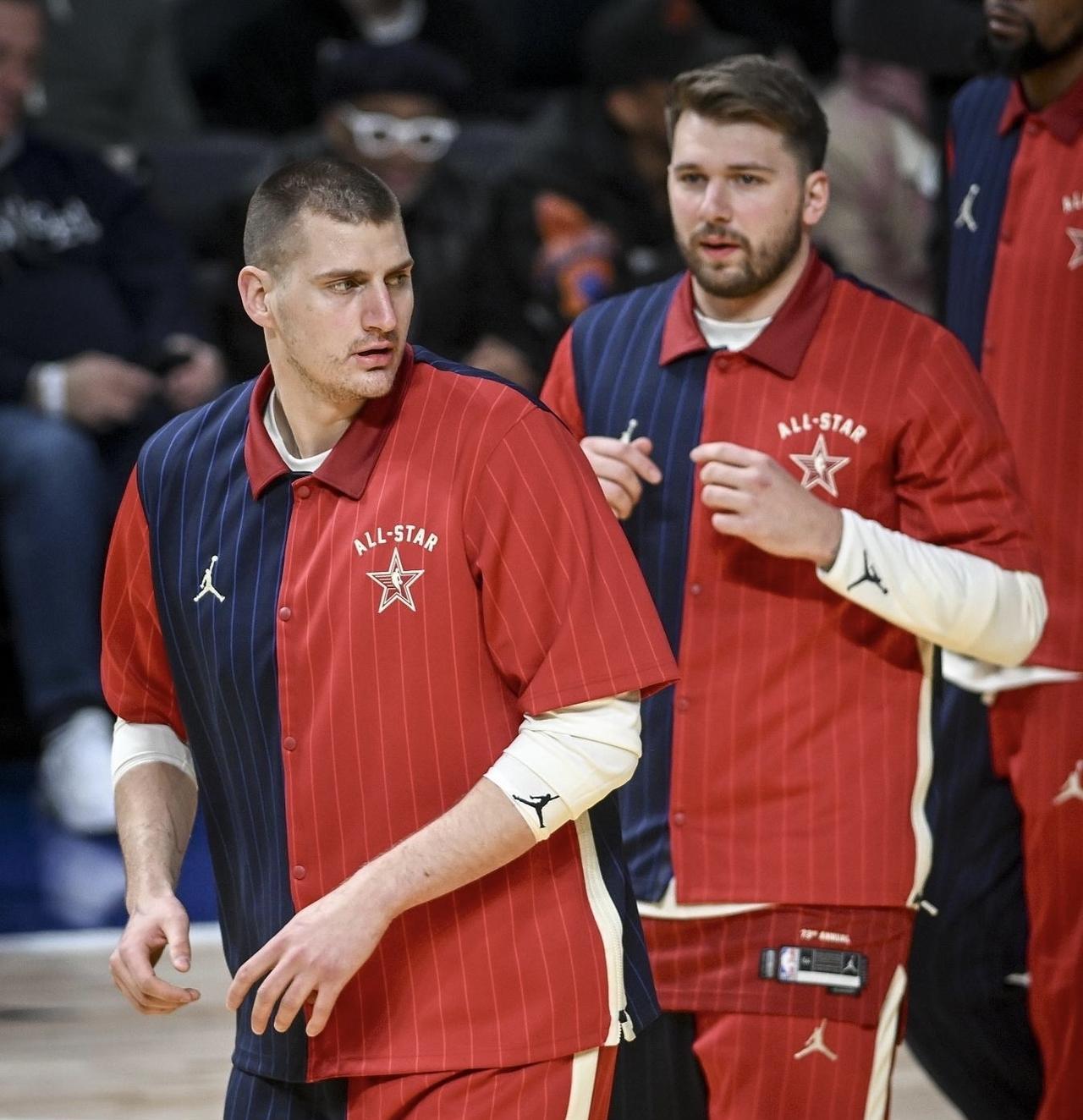 肖华真听劝啊
名记shams今天在一档节目中透露，2026年NBA全明星将改制，