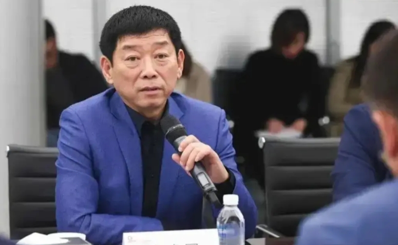 现在越来越理解魏建军说的话，如果中国汽车再不改变，未来真的就无路可走。
比如宁德
