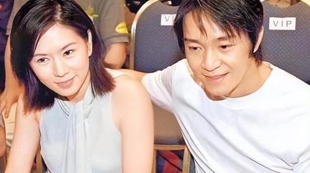 1992年，罗慧娟对周星驰说：“我们结婚吧，我给你生几个大胖子。”他没抬头，只吐
