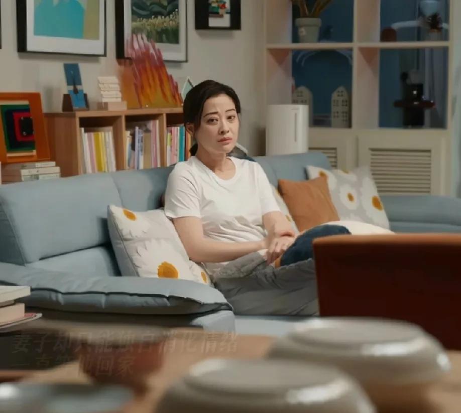 有人说梅婷在《我的后半生》里特别显老，跟佟大为饰演夫妻不合适，他们倒像姐弟，有的