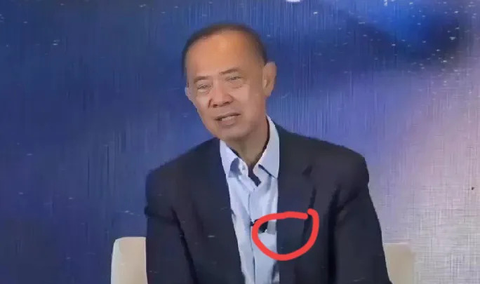 中国为啥要准备打仗？











美国现在这操作太气人了！加税两百多，