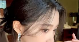 看来这七年之痒真的过不了？
哎呦，大家听说了没啊？鹿晗和关晓彤，娱乐圈的金童玉女