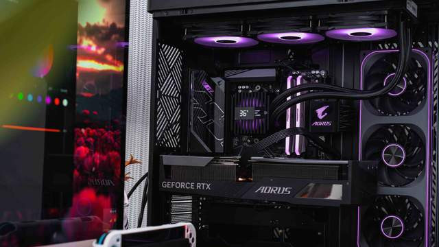 堆料与黑科技我都要！技嘉 B850M 电竞雕深度体验