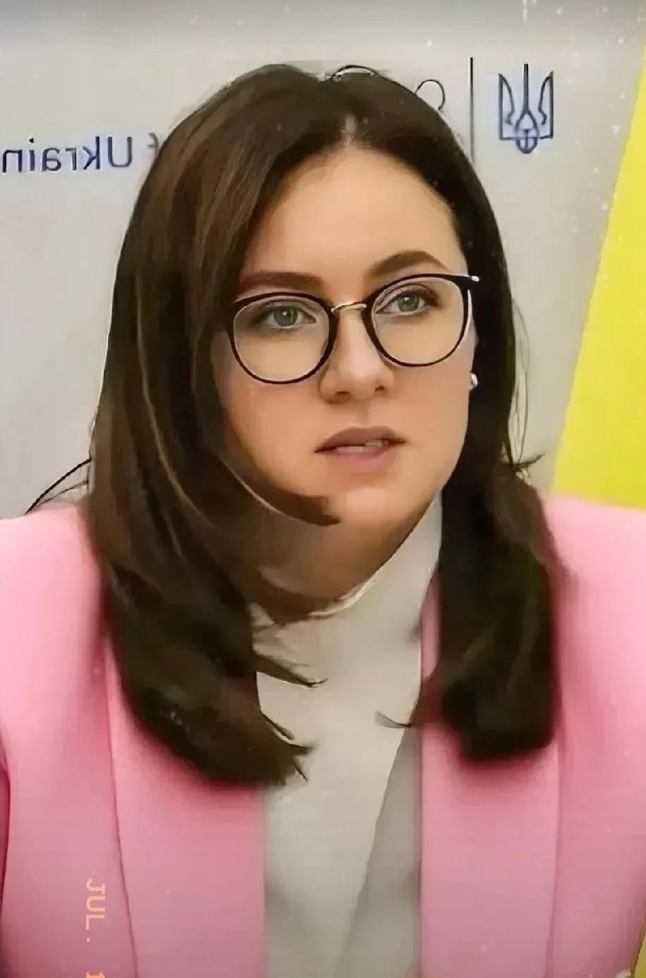 乌克兰新总理要卖家底打仗











乌克兰新总理上任，放出狠话要满足
