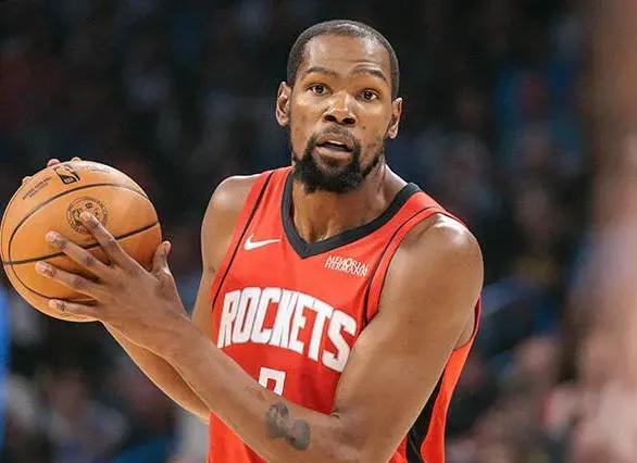 #2025-26赛季NBA常规赛# 
在北京时间11月10日早晨结束的一场NBA