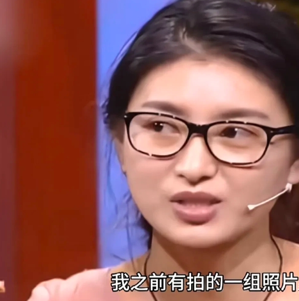 演员斓曦说：“有次我拍了一组照片，一天一个姐姐跟我打电话，说有个剧组在选演员，有
