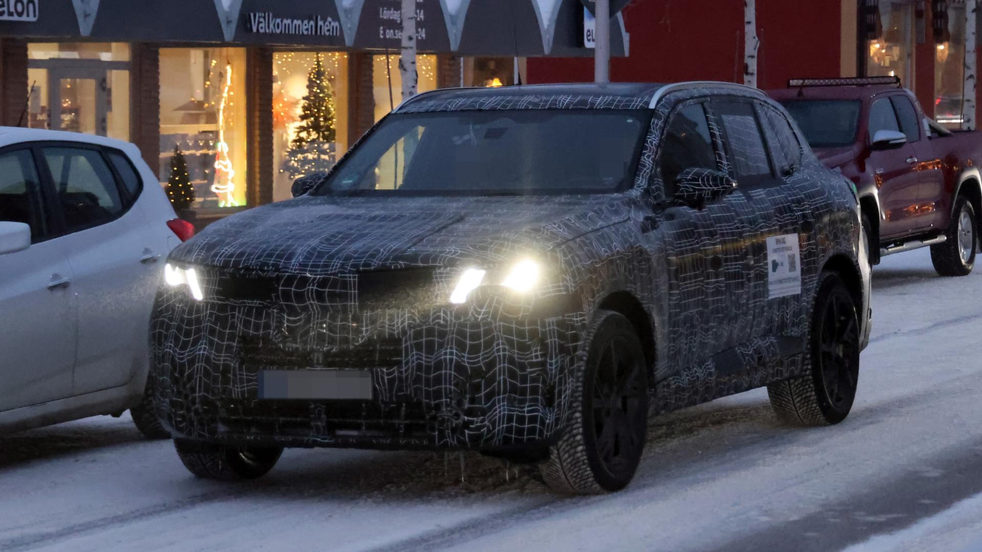 全新宝马X5谍照和假想图，不着急的朋友建议等等