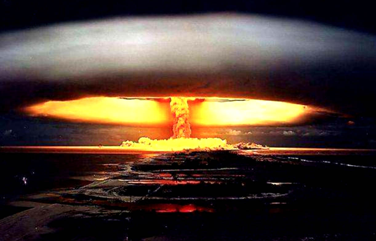 美国为什么不把原子弹投到东京，不是对日本人更有威慑力吗