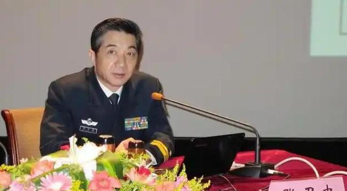 特朗普：美国老大变老二？预言家张召忠这样说











---


