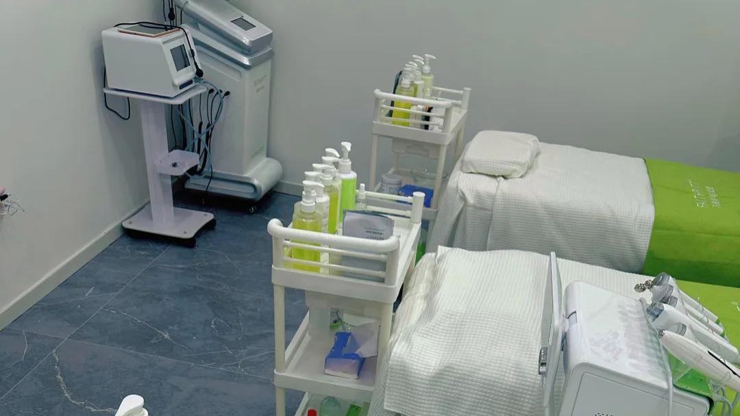 开一个美容店需要投资多少钱？