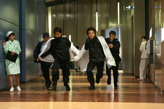   《宝贝计划》 这是我看过所有电影让我落泪的一部电影，还是奔着成龙大哥的功夫去