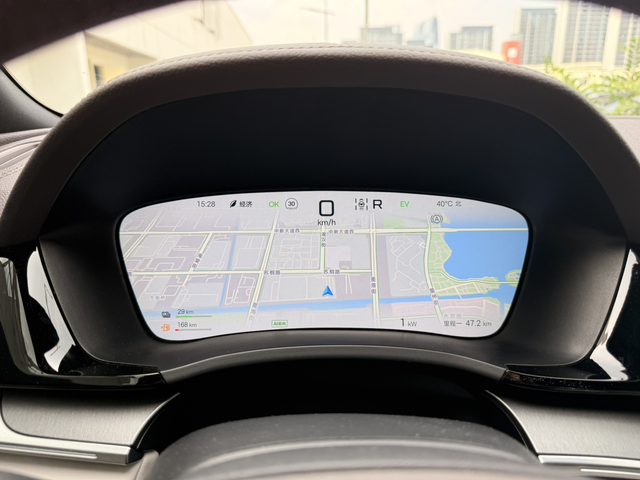 更新完之后仪表上这个温度和方向
只有启动出现一下，然后就没了这可怎么搞哦