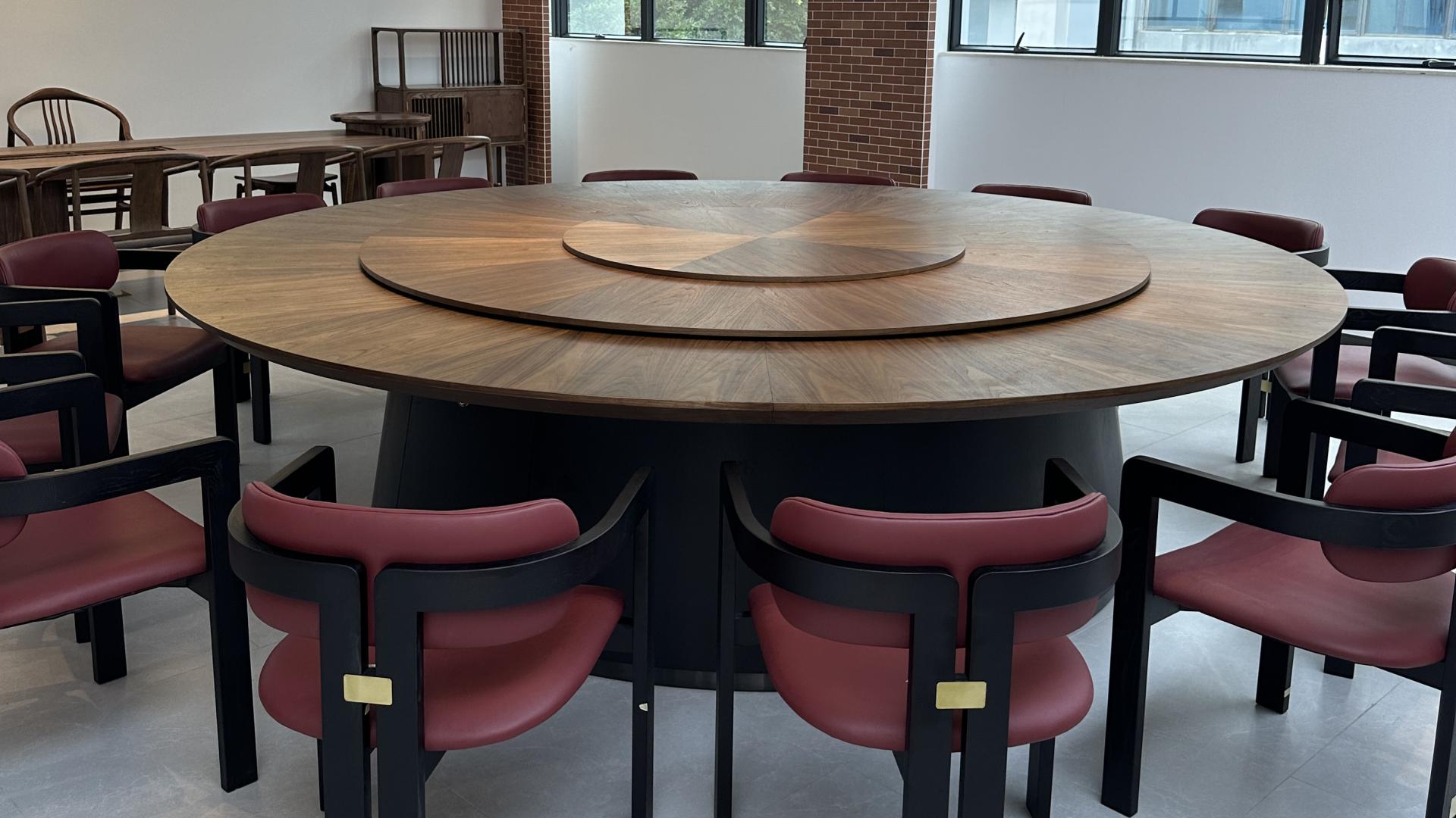 餐桌工厂：批量采购优惠多，助力餐饮高效筹备