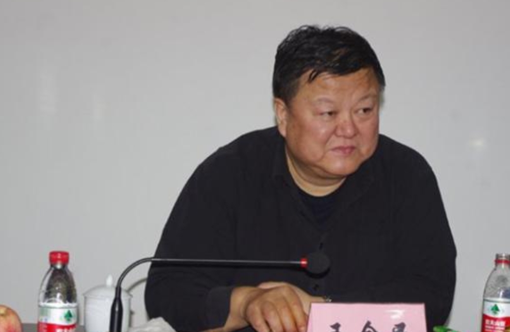 在证监会当了5年纪委书记的“内鬼”王会民，在退休六年之后被查落马。值得注意的是，