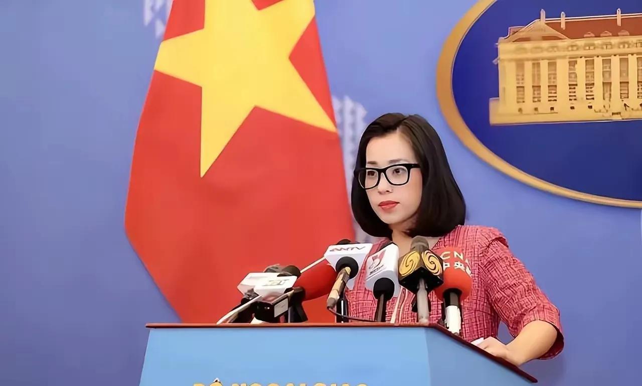 越南外交部发言人范秋姮关于泰柬冲突的言论，带有明显拉偏架的意思。
7月25日，越