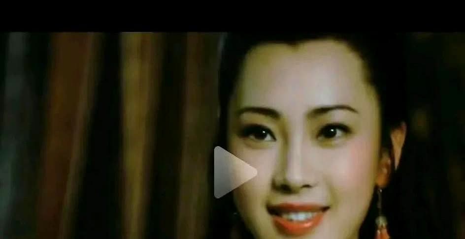 “好人”两个字，成了黄秋燕三十年的枷锁，也成了李连杰最顺手的挡箭牌。
当年李连