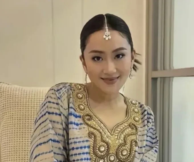 中国影响泰国对抗美国关税











佩通坦，泰国美女总理，她最近做了